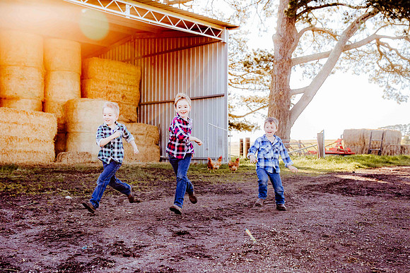 Ballarat outdoor family photography, Storytelling sessions, Wildwood Photography